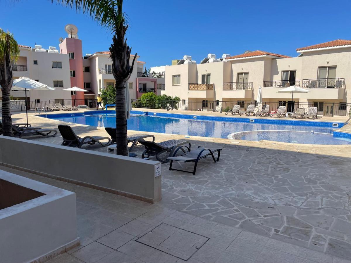 Kings Resort 1 Bedroom Apartment Paphos Buitenkant foto
