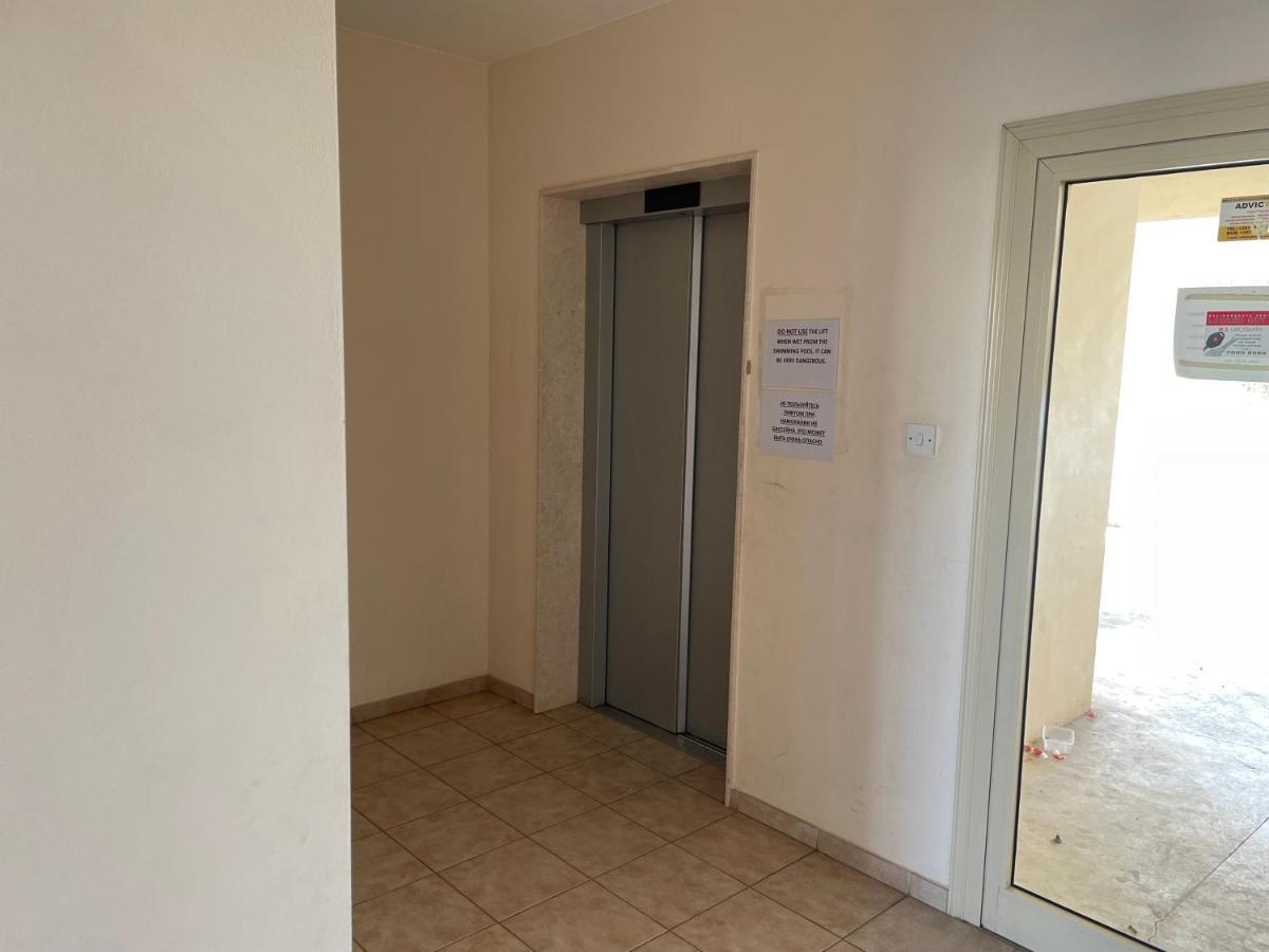 Kings Resort 1 Bedroom Apartment Paphos Buitenkant foto