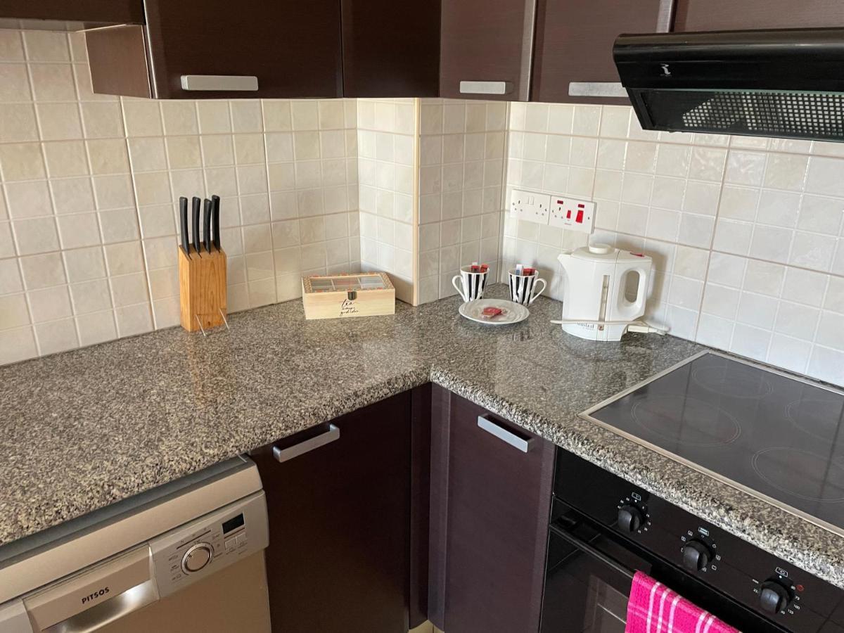 Kings Resort 1 Bedroom Apartment Paphos Buitenkant foto